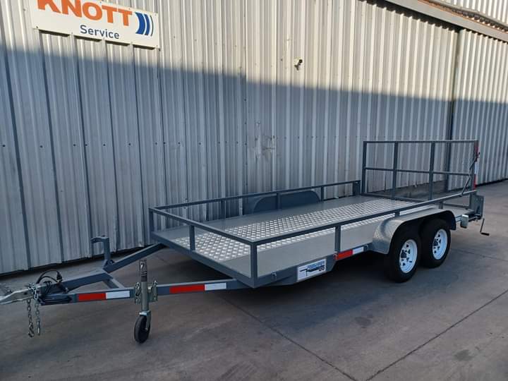 Arriendo carro  plataforma 1500 kg 